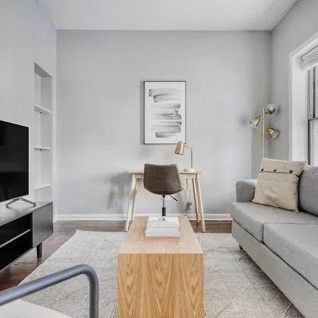 Lakeview 2br W Courtyard Wd 2 Blocks To L Chi-514 Apartment *