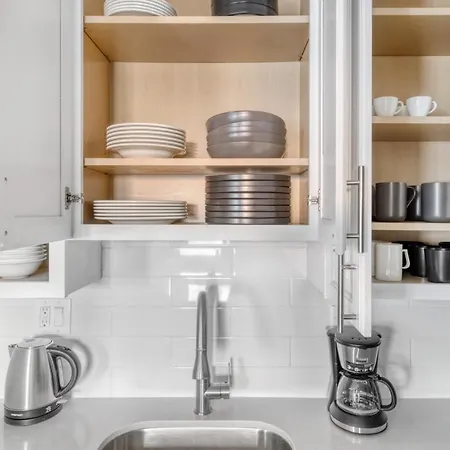 Lakeview 2br W Courtyard Wd 2 Blocks To L Chi-514 Apartment *