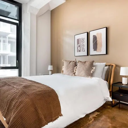 River North 1br W Gym Lounge Roof Nr Riverwalk Chi-882 Apartment *