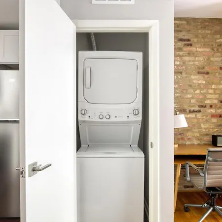 Apartment Lakeview 2br W Wd Bbq Nr Belmont L Chi-734 *