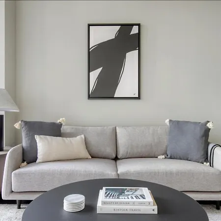Apartment S Loop 1br W Gym Pool Roof 1 Block To L Chi-689 Chicago