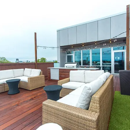 Ravenswood 1br W Rooftop Bbq Next To Brown Line Chi-401 Apartment
