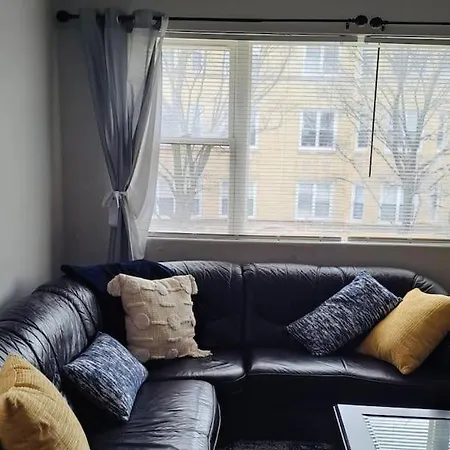Roger's Park 2 Bedroom Spacious With Free Parking Chicago