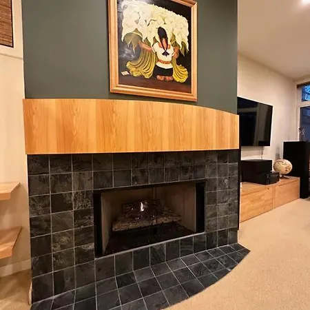Beautiful Studio Great Location! * Chicago