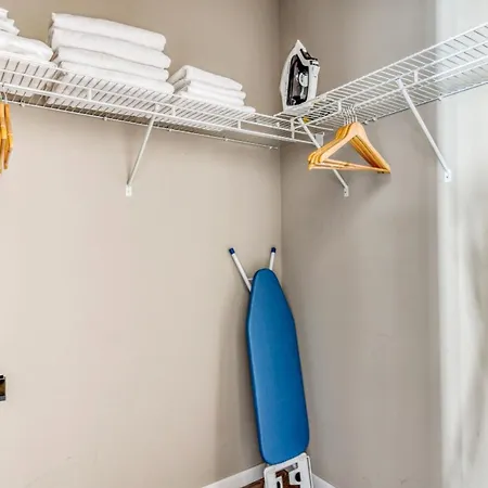 W Loop Studio W Pool Gym Wd Nr The L Chi-190 Apartment Chicago