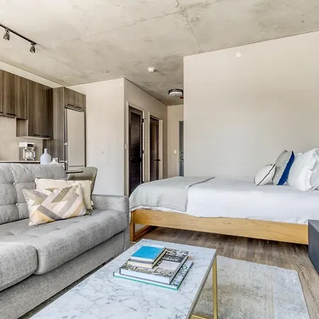 W Loop Studio W Pool Gym Wd Nr The L Chi-190 Chicago