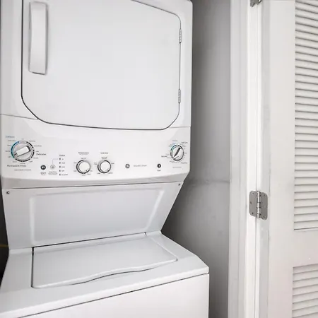 Apartment Wicker Park 1br W Wd 1 Block To L Six Corners Chi-420 *