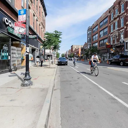 Wicker Park 1br W Wd 1 Block To L Six Corners Chi-420 *