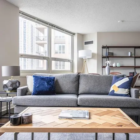River N 2br W Gym Wd Nr Magnificent Mile Chi-160
