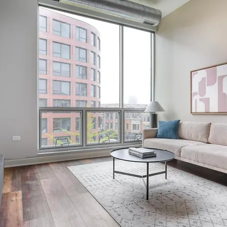 Apartment Lakeview 1br W Wd Nr L Stop Wrigley Field Chi-941