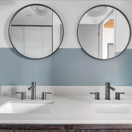 Apartment Lincoln Park 2br W Wd Gym Roof Nr I-90 Chi-782