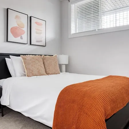Bucktown 3br Near I-90 Chi-902 Apartment