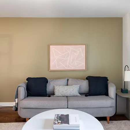 Edgewater 1br Nr Thorndale Red Line Station Chi-927 Chicago