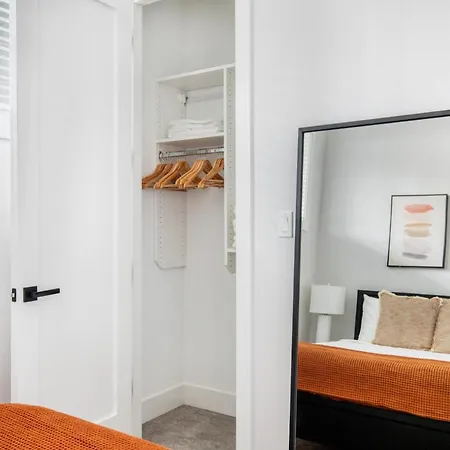 Bucktown 3br Near I-90 Chi-902 Apartment