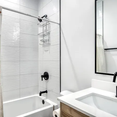 Bucktown 3br Near I-90 Chi-902 Apartment Chicago