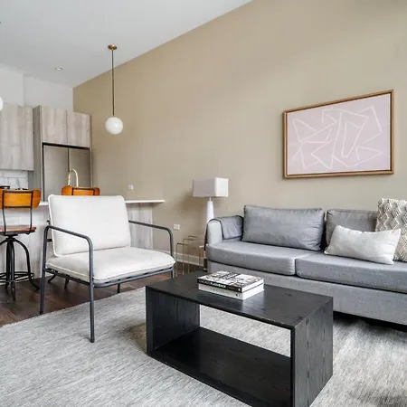 Lakeview 1br W Wd Nr Belmont L Chi-937 *