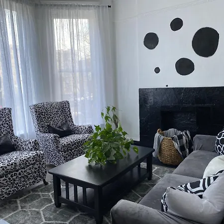 Foxy Flat Apartment Chicago