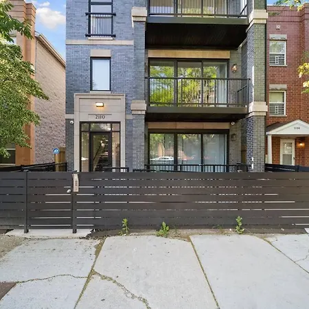 Modern Lux: Brand New 3br By Uc In Apartment *