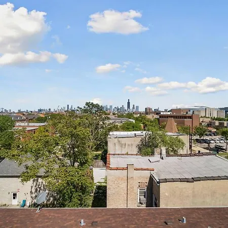 Apartment Modern Lux: Brand New 3br By Uc In Chicago