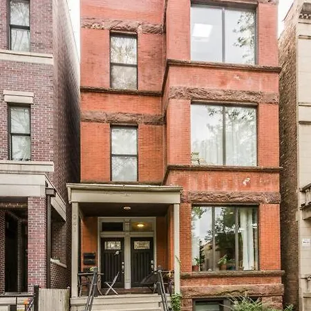 Wicker Park Walk Up Apartment Chicago