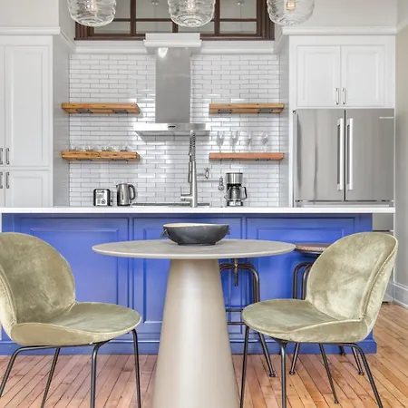 West Town 2br Nr I-90 Blue Line Chi-784 * Chicago