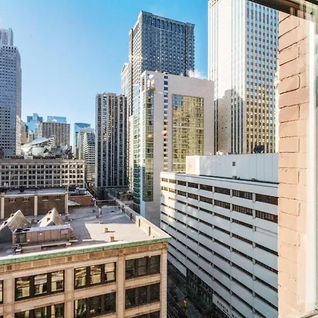 Loop 1br W Gym Nr Theatre District Chi-170 Chicago