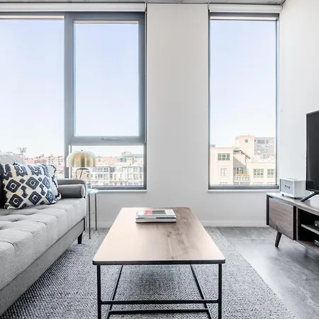 W Loop Studio W Pool Gym Nr Fulton Mkt Chi-263 *