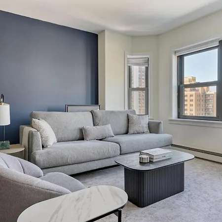 Gold Coast 1br W Grills Gym Nr Shops Park Chi-949 Apartment Chicago