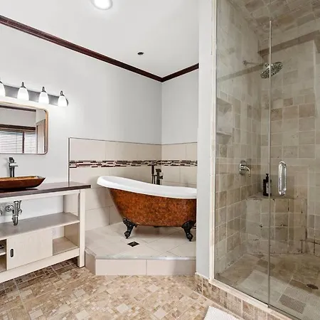 Lavish Mini Mansion Near Sox & Apartment Chicago