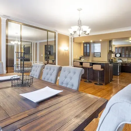 Apartment 2 Blocks From 4 Bed 3 Bath Perfect For Groups
