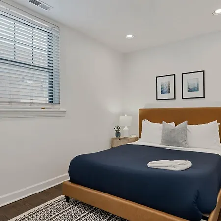 Modern Comfort 2 Bd In Iconic Lincoln Square *