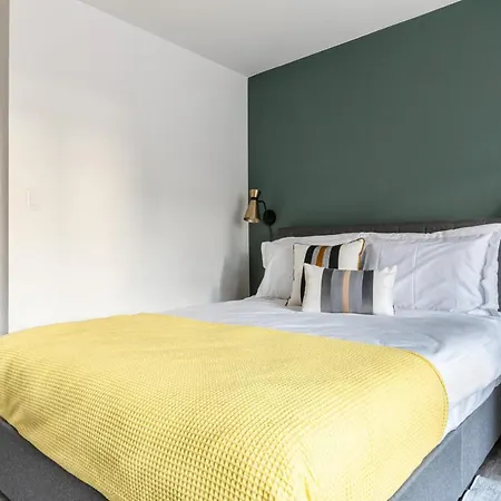 Gold Coast Studio Nr L Nr Mariano Park Chi-129