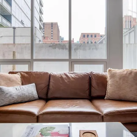 River North 1br W Gym Coffee Shop Nr L Chi-954 Apartment