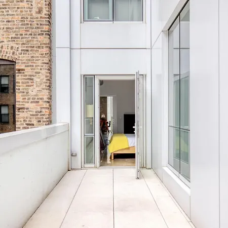 River North 1br W Gym Coffee Shop Nr L Chi-954 Apartment *