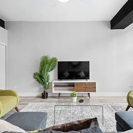 2br Bright & Cozy - Hubbard 2