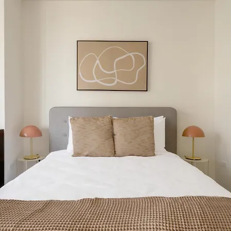 West Loop 2br W Wd Gym Lounge Nr L Chi-779 Apartment Chicago