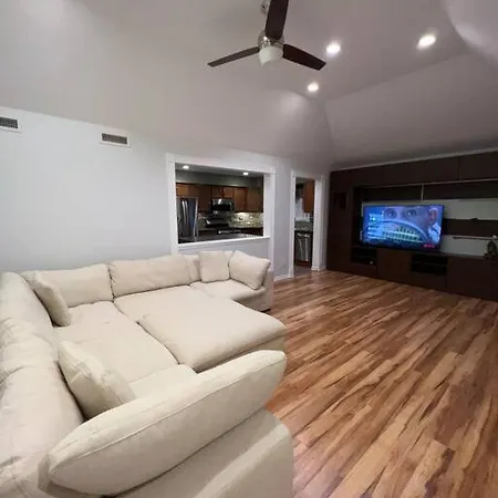 Great Location!