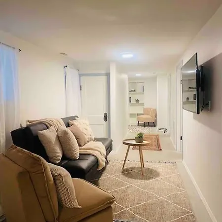 Apartment Private Garden Unit 1br/1ba *
