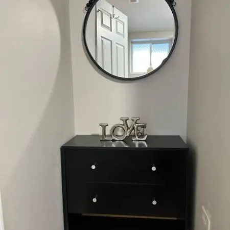 Lovely 2-bedroom Unit Near And Museum Apartment *