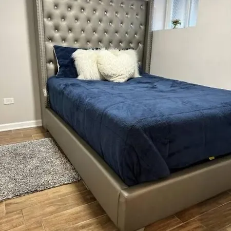 Lovely 2-bedroom Unit Near And Museum