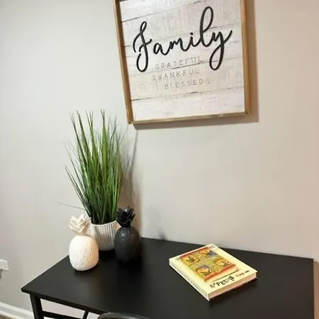Lovely 2-bedroom Unit Near And Museum * Chicago