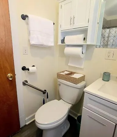 Apartment Chateau De Woodlawn - Peaceful 3 Bedroom Apartment. Chicago
