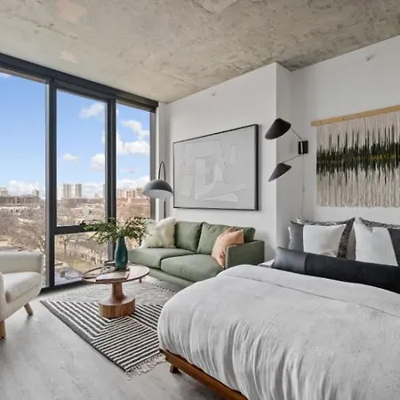 Apartment Brand New Luxe Convertible Studio/downtown Views Chicago