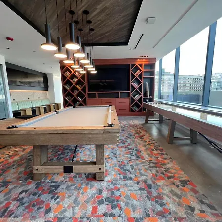 Brand New Luxe Convertible Studio/downtown Views Chicago