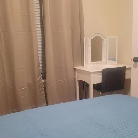 Apartment Chateau De Woodlawn - Peaceful 3 Bedroom Apartment.