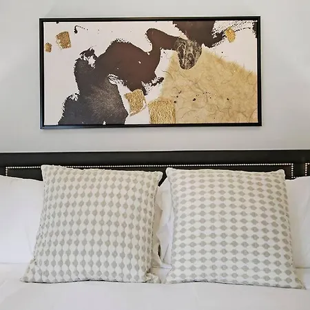 2br Roomy & Stylish In Rogers Park - Sheridan N2 * Chicago