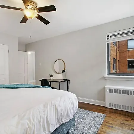 2br Roomy & Stylish In Rogers Park - Sheridan N2 Apartment Chicago