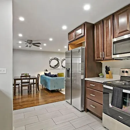 2br Roomy & Stylish In Rogers Park - Sheridan N2