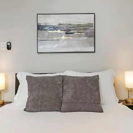 2br Bright And Lovely - Leland 3