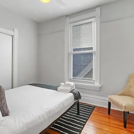 2br Bright And Lovely - Leland 3